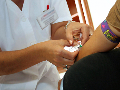 Spritze, Impfung, Ärztin, Patient