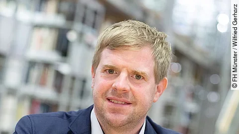 Prof. Dr. Christopher Niehues, Experte für Krankenhausmanagement Prof. Dr. Christopher Niehues, Experte für Krankenhausmanagement