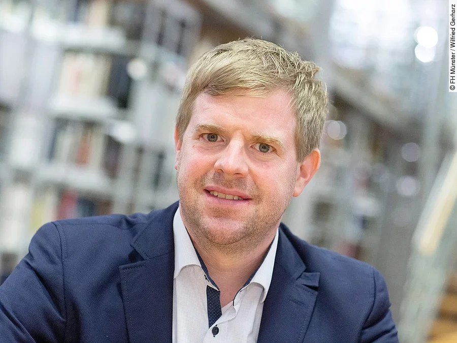 Prof. Dr. Christopher Niehues, Experte für Krankenhausmanagement Prof. Dr. Christopher Niehues, Experte für Krankenhausmanagement