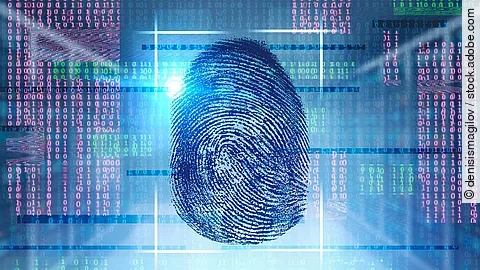 Fingerabdruck Fingerabdruck umgeben von Datennetzen