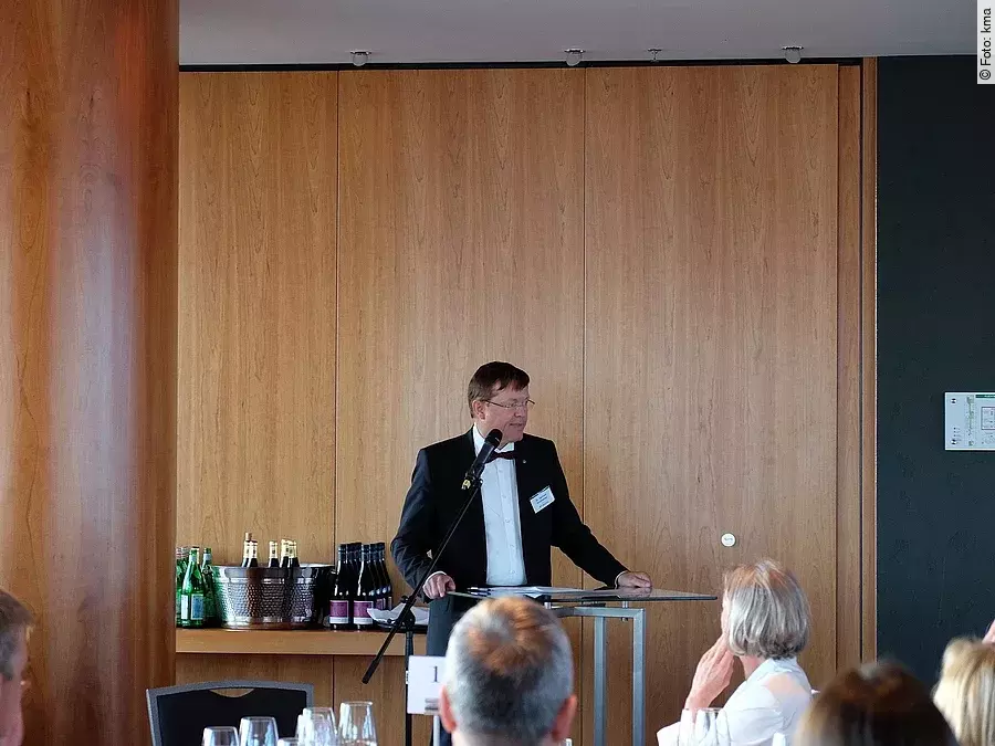 Dr. Gerhard Sontheimer, Vanguard AG