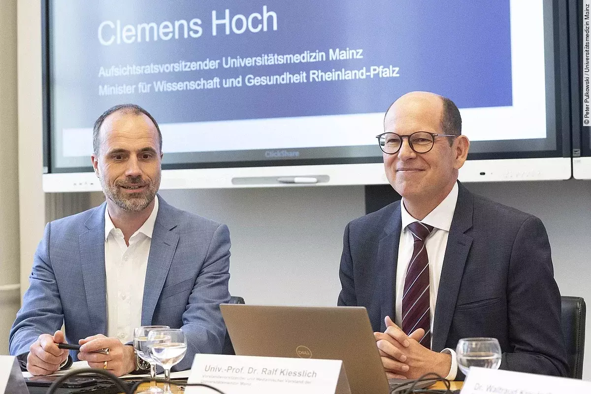 Prof. Dr. Ralf Kiesslich und Clemens Hoch