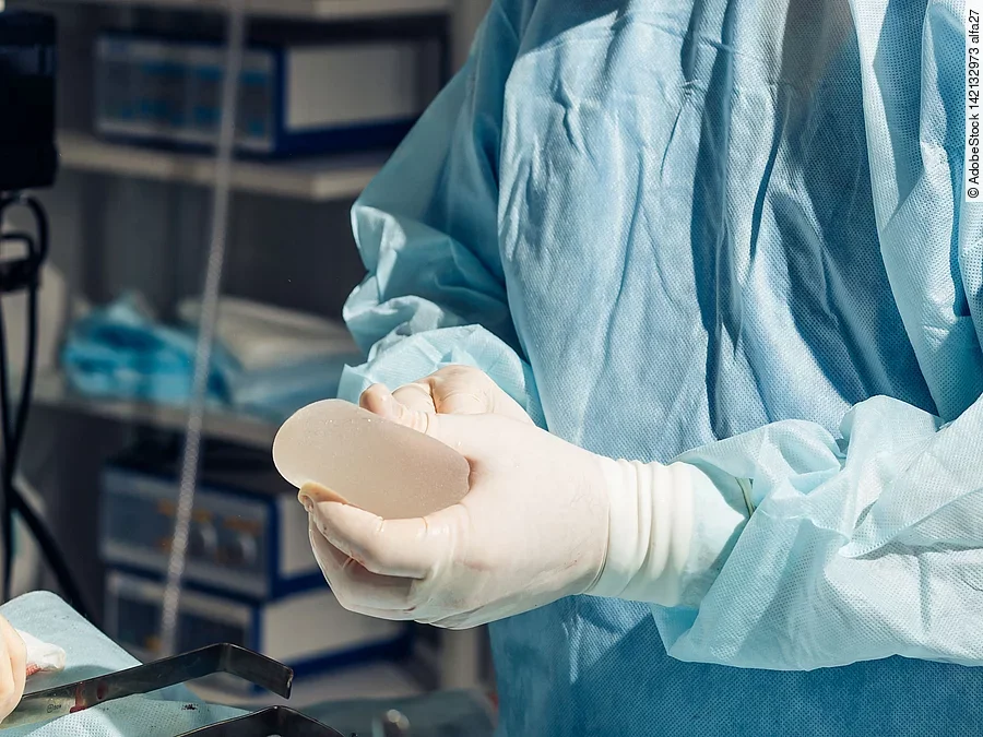 Operation, Brustimplantat, Medizinprodukte, MDR