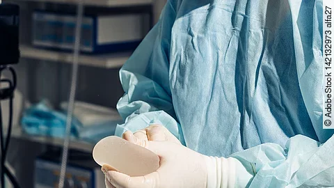 Operation Brustimplantat Operation, Brustimplantat, Medizinprodukte, MDR