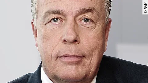 Dr. Klaus Reinhardt Dr. Klaus Reinhardt