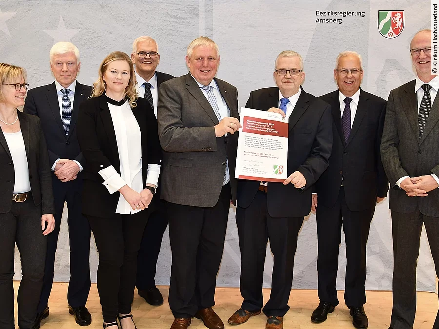 Übergabe Förderbescheid Klinikum Hochsauerland