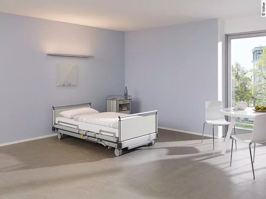 Klinikbett von Völker