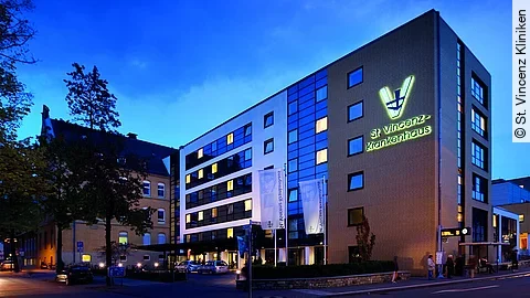 Frontansicht St. Vicenz Kliniken Frontansicht St. Vicenz Kliniken