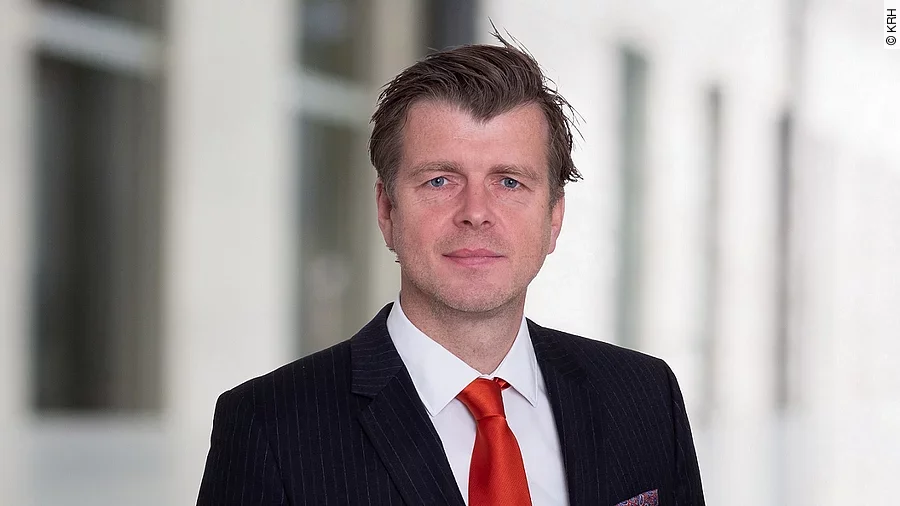 Dr. Tobias Schilling Dr. Tobias Schilling