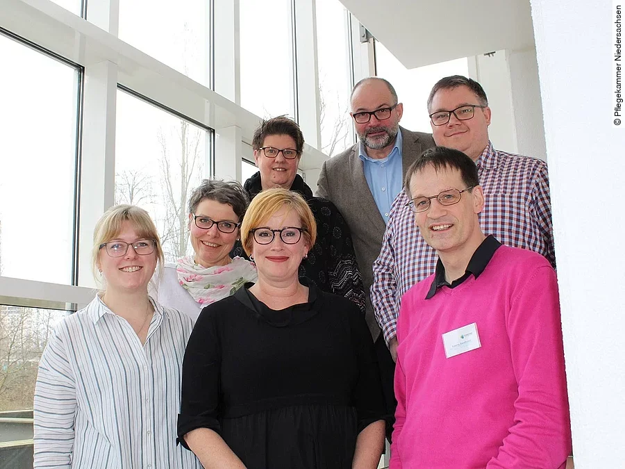 untere Reihe v.l.n.r.: Nora Wehrstedt, Nadya Klarmann, Sascha Sandhorst, obere Reihe v.l.n.r.: Ulrike Mewing, Kerstin Stammel, Felix Berkemeyer, Benjamin Schiller