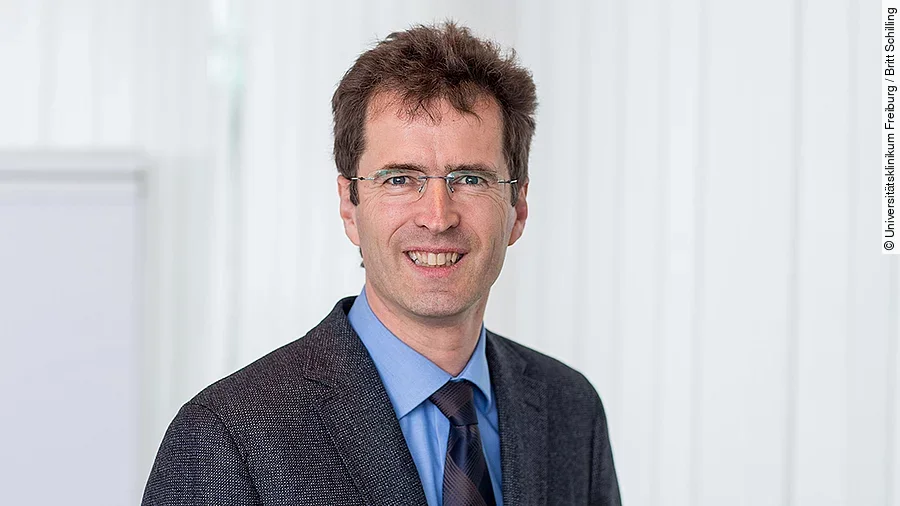 Dr. Michael Kraus Dr. Michael Kraus