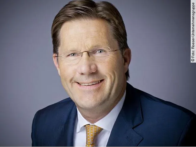 Dr. Joachim Mohme Dr. Joachim Mohme