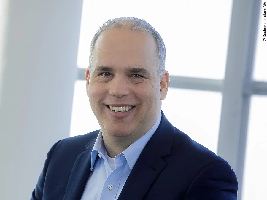 Dr. Dirk Wössner Dr. Dirk Wössner