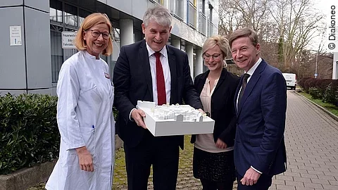 v.l.n.r.: Dr. Karin Becke-Jakob, Peter Rahn, Sabrina Leipold, Michael Kilb