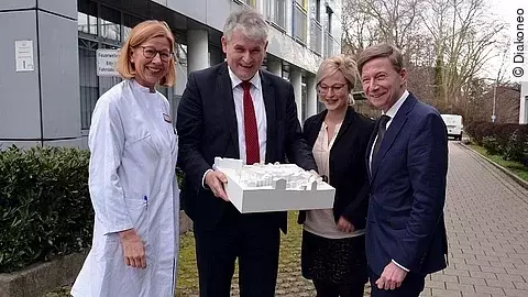 v.l.n.r.: Dr. Karin Becke-Jakob, Peter Rahn, Sabrina Leipold, Michael Kilb