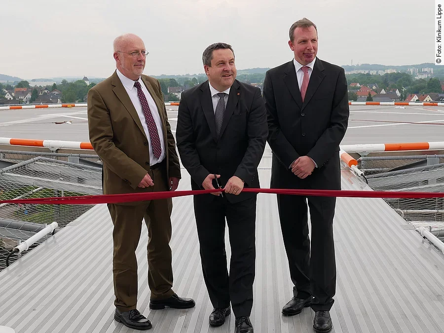 Eröffnung des Hubschrauberlandeplatzes am Klinikum Lippe Eröffnung des Hubschrauberlandeplatzes am Klinikum Lippe