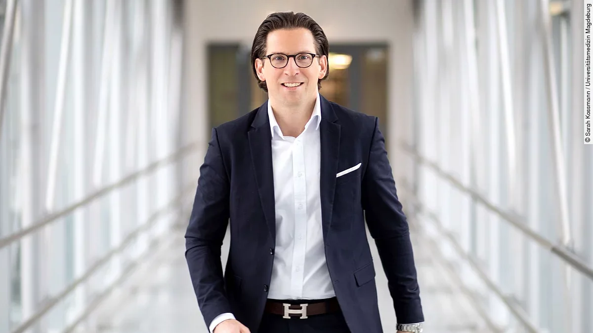 Prof. Dr. Dr. Fabian-Simon Frielitz Prof. Dr. Dr. Fabian-Simon Frielitz