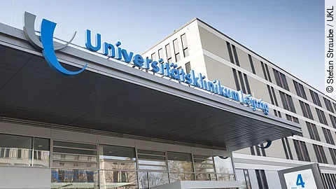 Haupteingang des Universitätsklinikums Leipzig