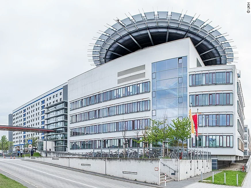 Haupteingang des Uniklinikums Halle