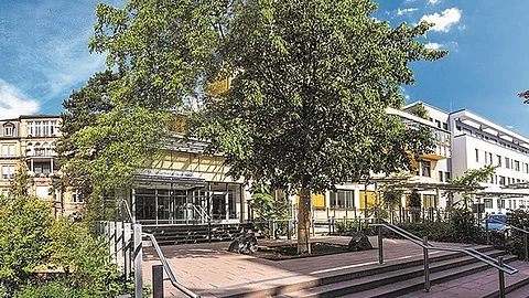 Fotocollage St. Josefskrankenhaus und Loretto-Krankenhaus Fotocollage St. Josefskrankenhaus und Loretto-Krankenhaus