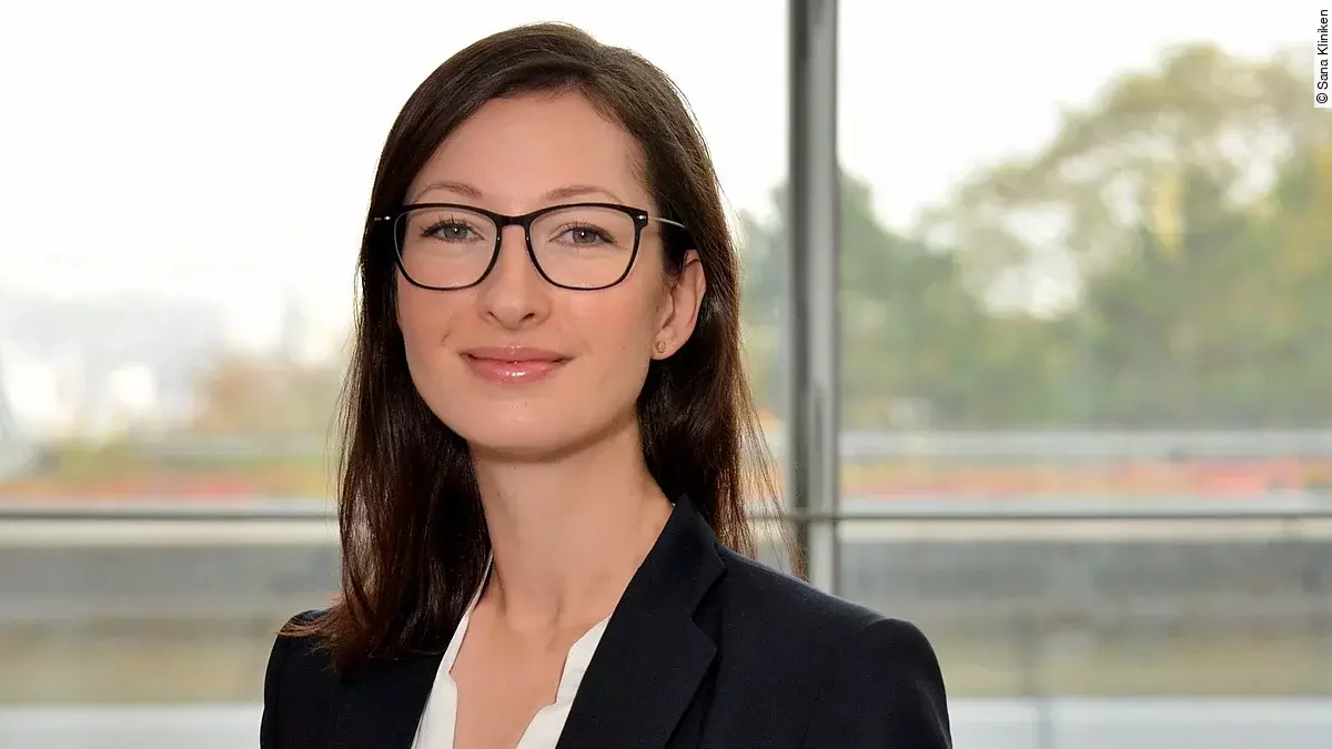 Janine Bender Janine Bender