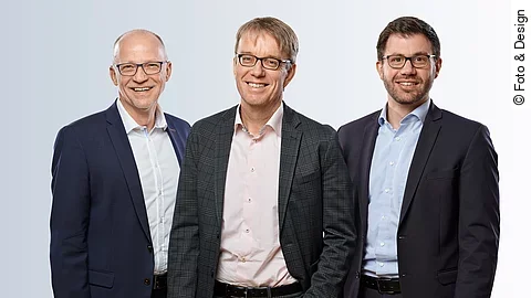 Geschäftsführungsteam der Kliniken des Landkreises Lörrach und des St. Elisabethen-Krankenhauses Geschäftsführungsteam der Kliniken des Landkreises Lörrach und des St. Elisabethen-Krankenhauses