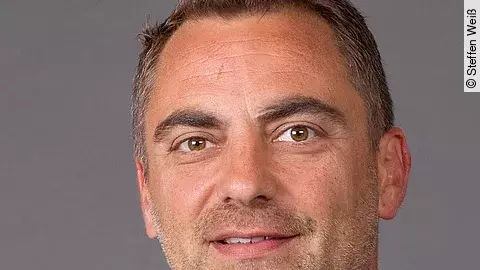 Julian Vonarb Julian Vonarb