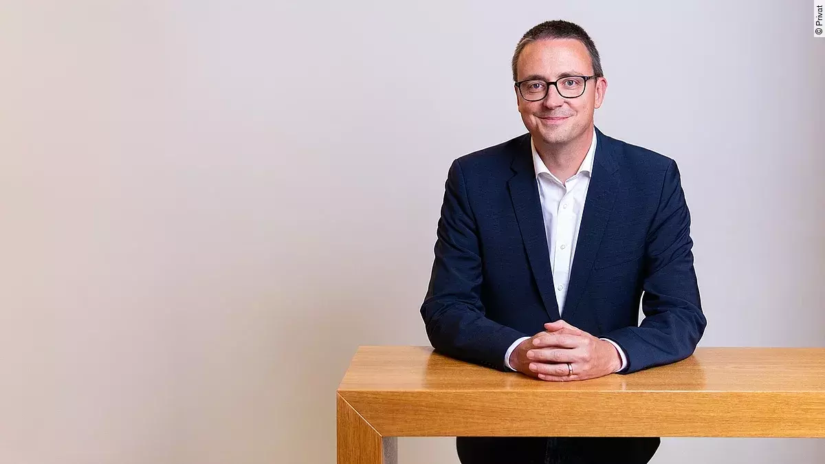 Dr. Christoph Heller Dr. Christoph Heller