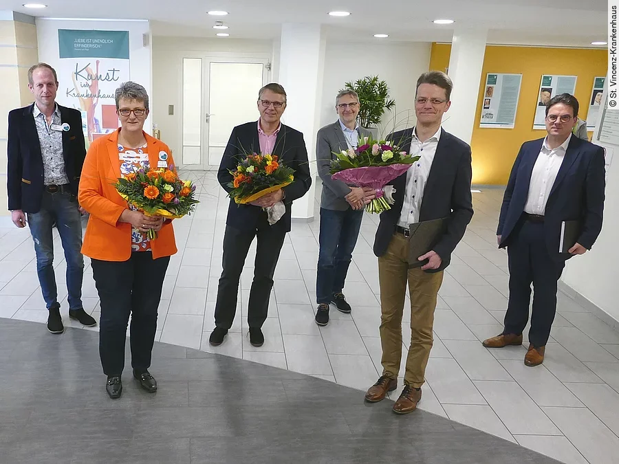 Ärztliches Direktorium St. Vincenz Krankenhaus Martin Bauer Marion Schwerthelm v.l. Ralf Diermann, Marion Schwerthelm, Lutz Mahlke, Jürgen Thau, Martin Baur, Hubert Scheuerlein