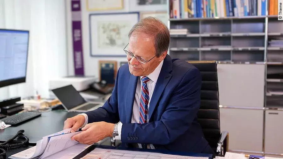 Prof. Dr. Wolfgang Holzgreve