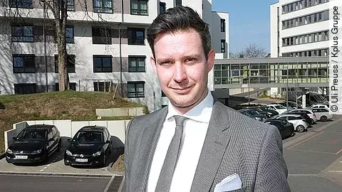 Dr. Christian Adolphs 