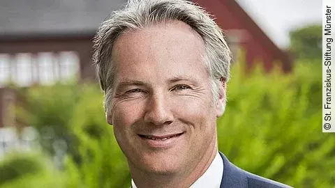 Dr. Nils Brüggemann