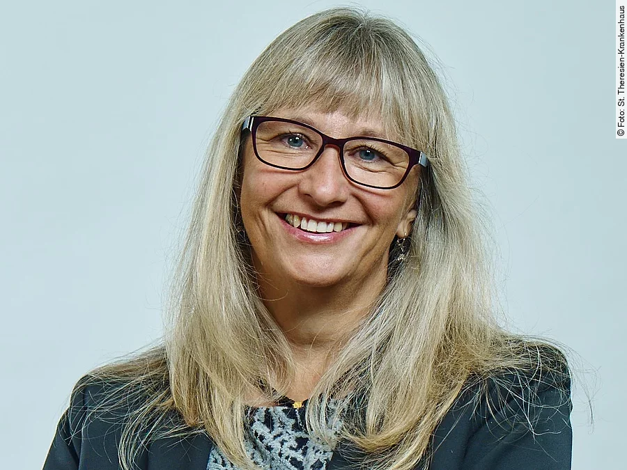 Regina Steenbeek-Schacht, St. Theresien-Krankenhaus Nürnberg Regina Steenbeek-Schacht, St. Theresien-Krankenhaus Nürnberg