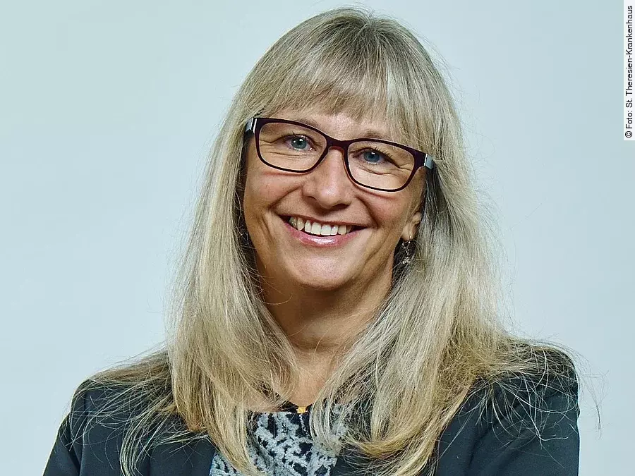 Regina Steenbeek-Schacht, St. Theresien-Krankenhaus Nürnberg