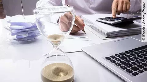 Sanduhr Digitales Gesundheitswesen Sanduhr Digitales Gesundheitswesen