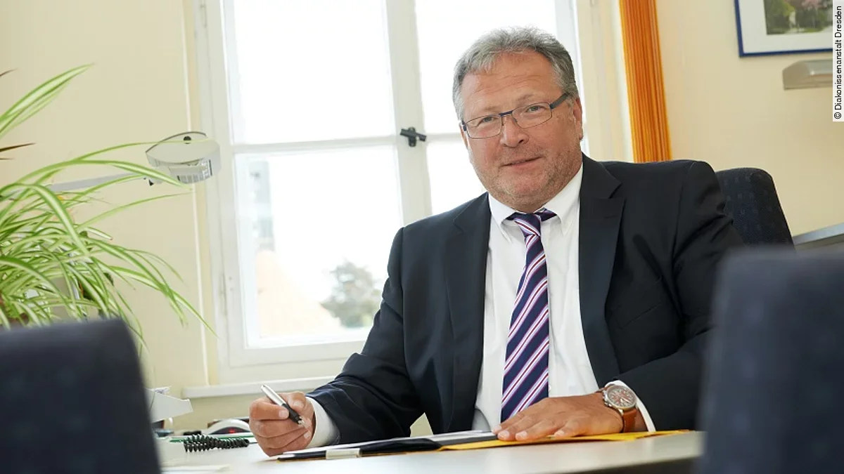 Dr. Matthias Schröter