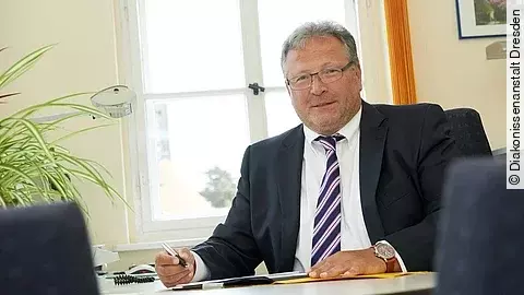 Dr. Matthias Schröter