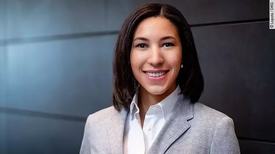 Prof. Henriette Neumeyer