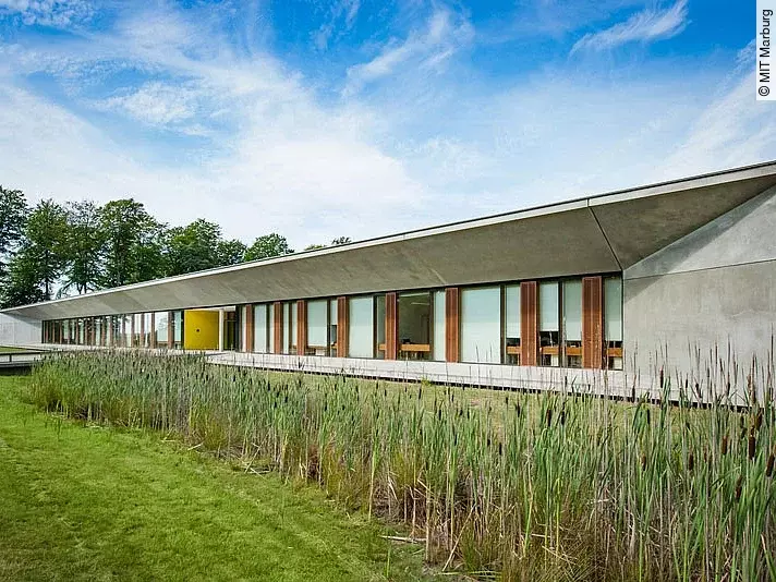 Marburger Ionenstrahl-Therapiezentrum (MIT) Marburger Ionenstrahl-Therapiezentrum (MIT)