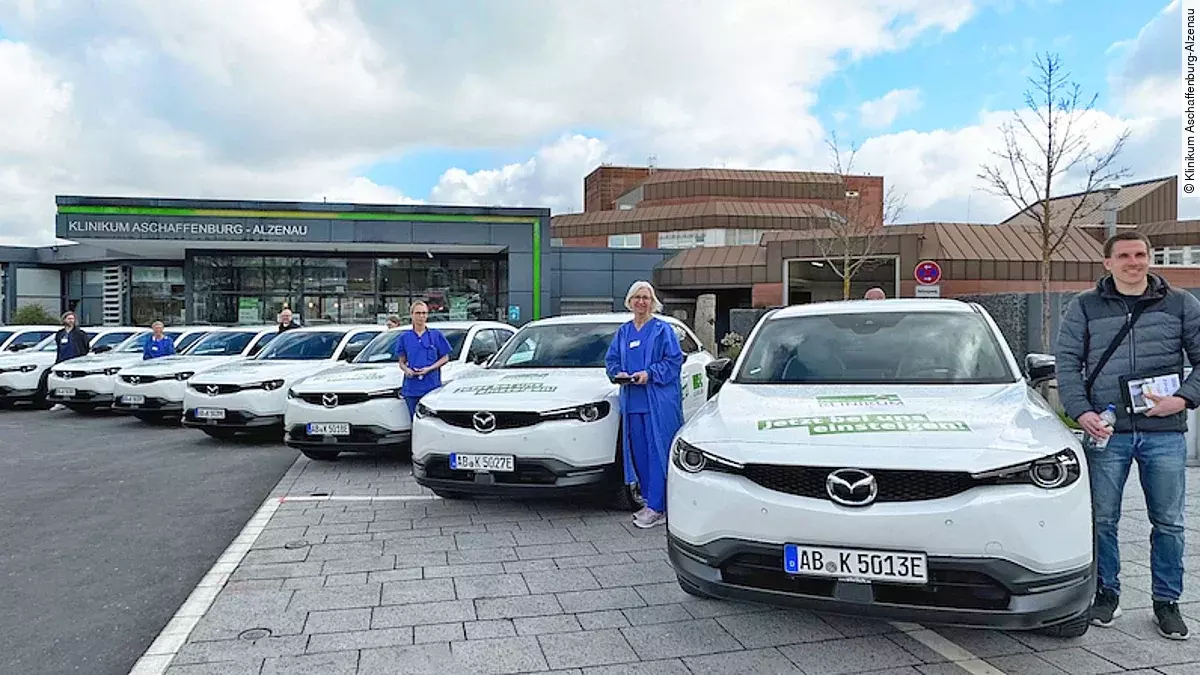 Dienstwagen-Übergabe