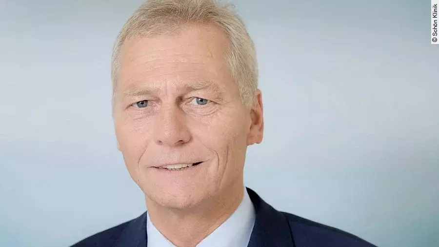 Dr. Klaus Schmolling