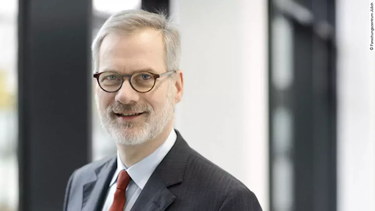 Prof. Dr. Frank Schneider