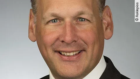 Henning Schneider Henning Schneider