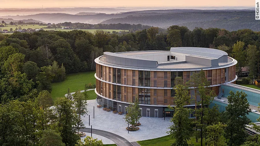 Außenansicht der Waldkliniken Eisenberg Außenansicht der Waldkliniken Eisenberg