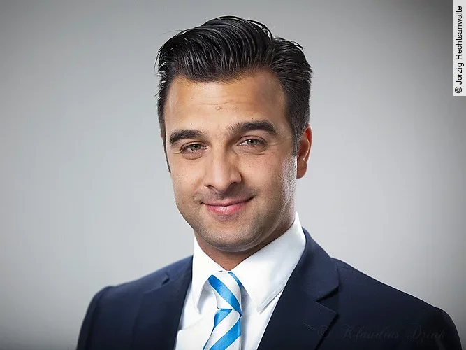 Frank Sarangi, Anwalt für Medizinrecht Frank Sarangi, Anwalt für Medizinrecht