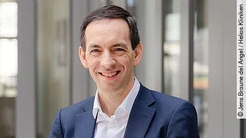 Dr. Christian Pawlu Dr. Christian Pawlu