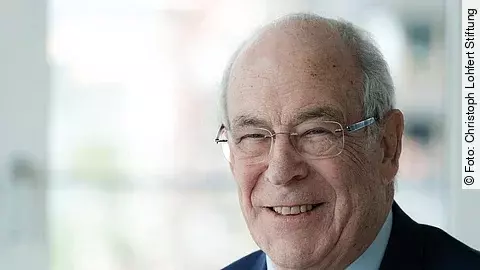 Dr. Christoph Lohfert