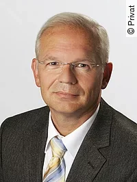 Prof. Jörg Schlüchtermann