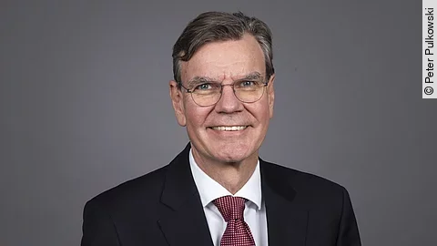 Univ.-Prof. Dr. Philipp Drees