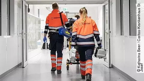 Evakuierungsübung Caritas-Krankenhaus St. Josef